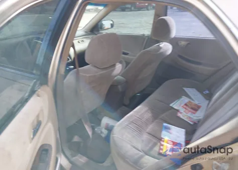 2000 Honda Accord 2.3 Se z USA, uszkodzony, nr VIN 1HGCG6698YA107838